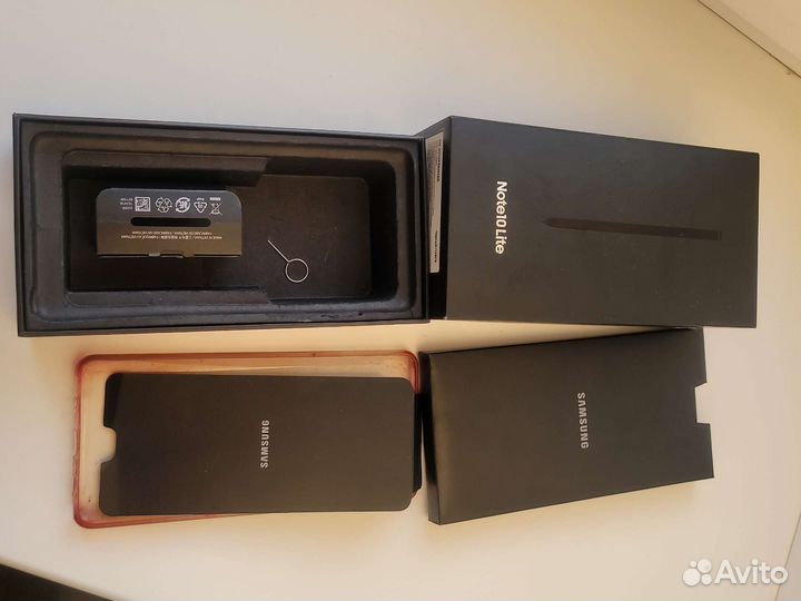 Коробка от телефона Samsung galaxy note 10 lite