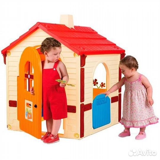 Пластиковый детский домик
