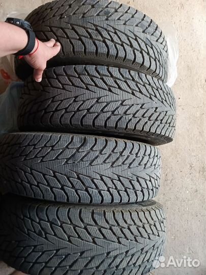 Зимнее шины r16 215 65