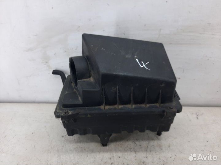 Корпус воздушного фильтра Ford Focus хэтчбэк 5 дв