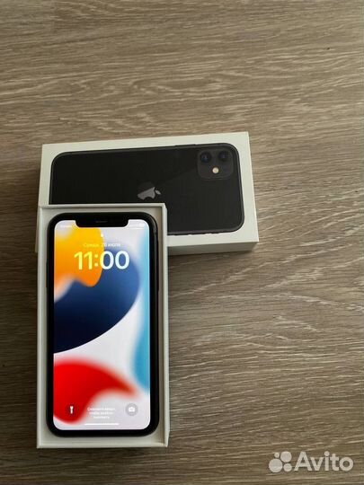 Телефон iPhone 11