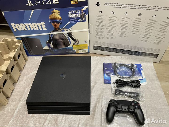 Sony Playstation 4 pro 1tb+2гем+300 игр топ