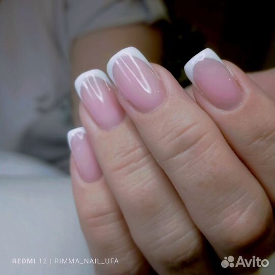 Маникюр, педикюр, наращивание ногтей