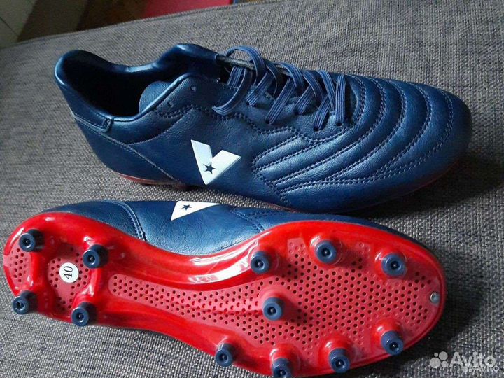 Футбольные бутсы Versta новые р36, стелька23,5см