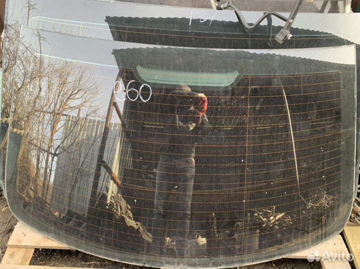 Стекло заднее для бмв е60