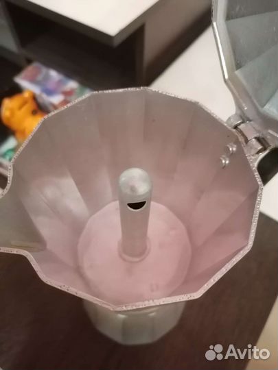 Гейзерная кофеварка