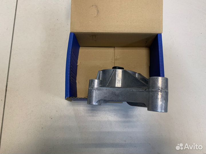 Опора двигателя передняя Astra H 2005 - 2013