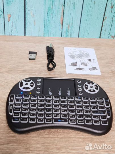 Беспроводная клавиатура с тачпадоми подсветкой