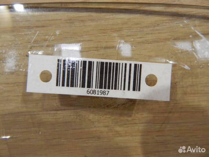 Стекло передней правой двери Mercedes Vito 639