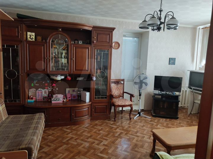 3-к. квартира, 61 м², 3/9 эт.