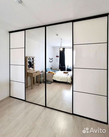 Красивый шкаф купе