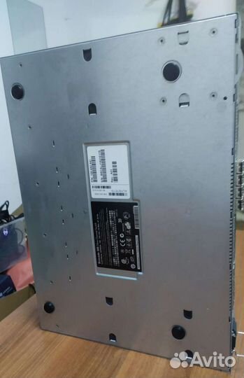 Коммутатор EMC DS-300B-8G