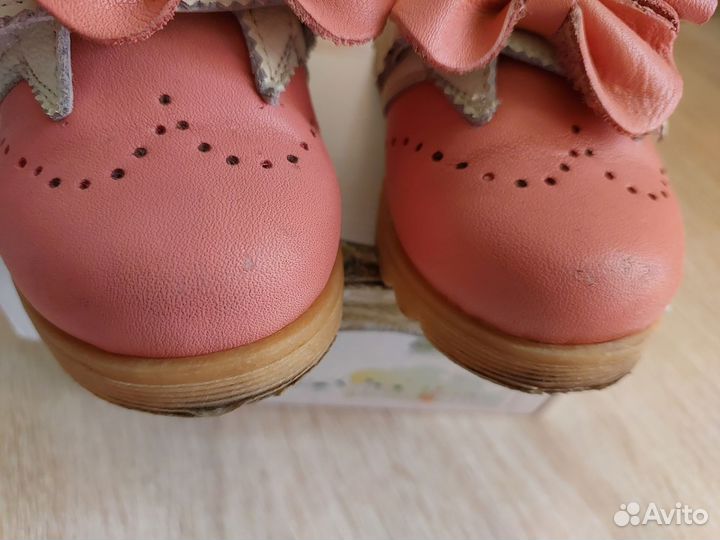 Летние туфли для девочки кожаные