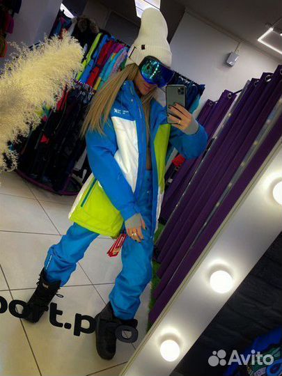 Сноубордическая куртка