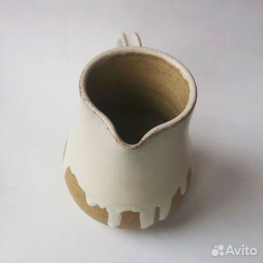 Керамический кувшин ручной работы