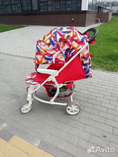 Прогулочная коляска