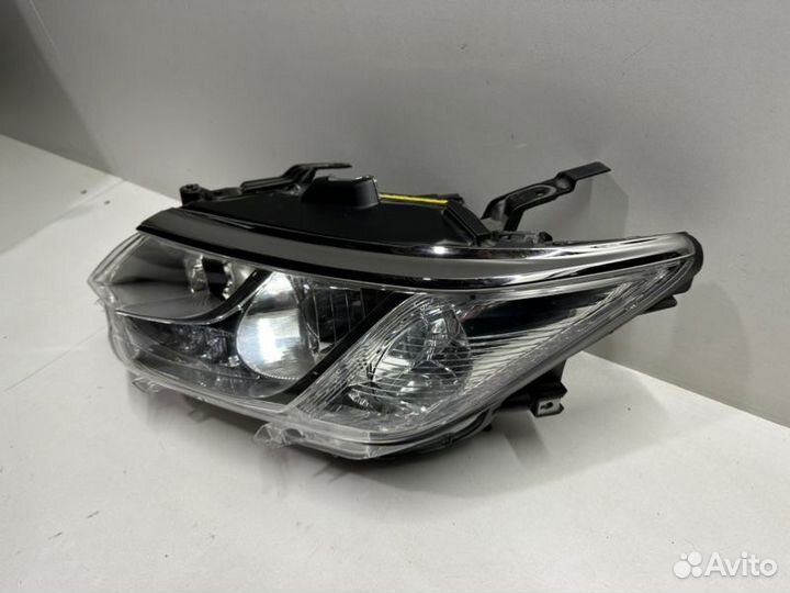 Фара ксенон передняя левая Toyota Camry V55