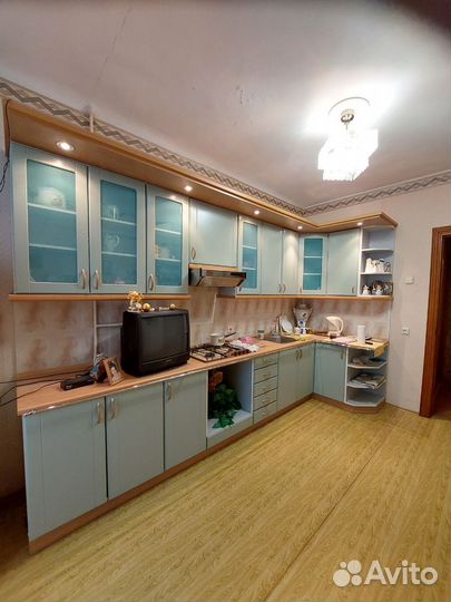 Кухонный гарнитур угловой