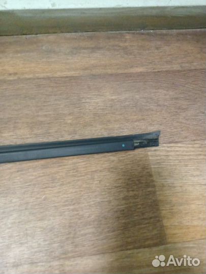 Уплотнитель стекла двери внутренний (бархотка)