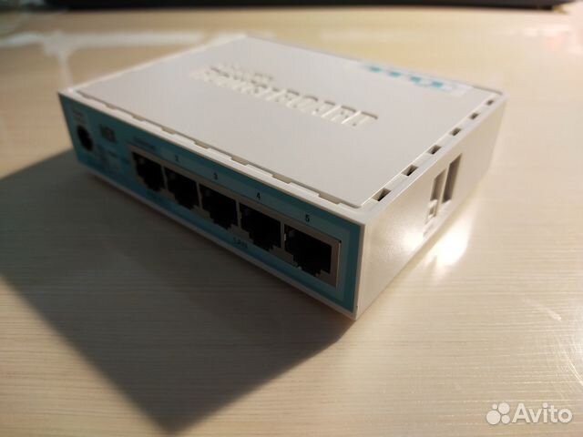 Маршрутизатор Mikrotik hEX