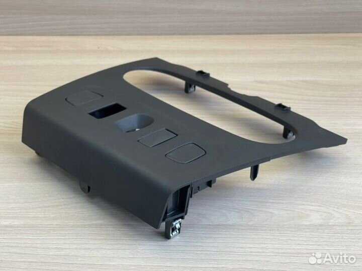 Накладка центральной консоли Renault Sandero