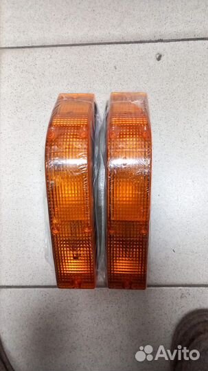 Повороты Nissan Atlas 88-92 цена за пару