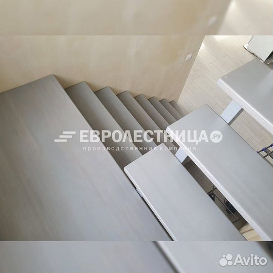 Лестница на второй этаж