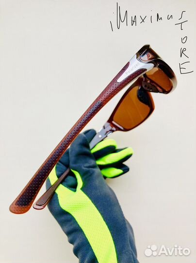 Спортивные поляризационные очки коричневые