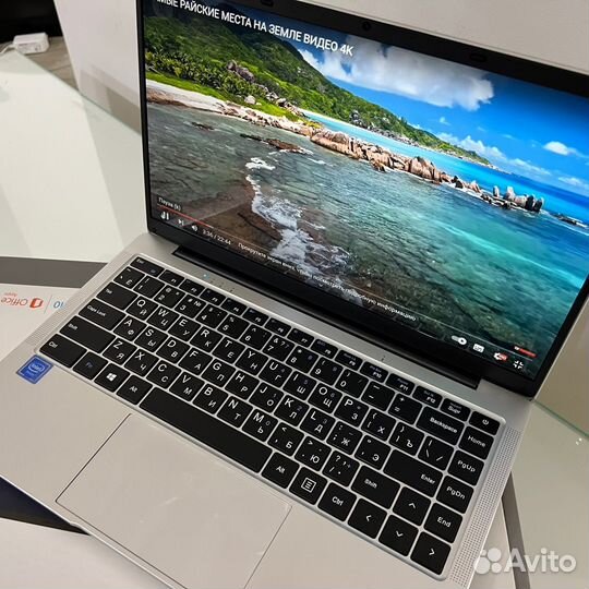 Новый ноутбук 4 ядра х / 8 Гб / ssd 256 Гб / w 10