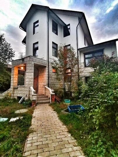 Комната 10 м² в > 9-к., 2/3 эт.