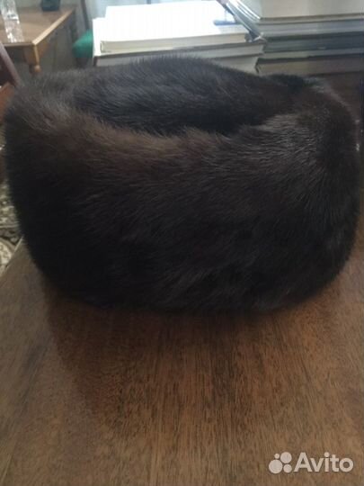 Женская шапка