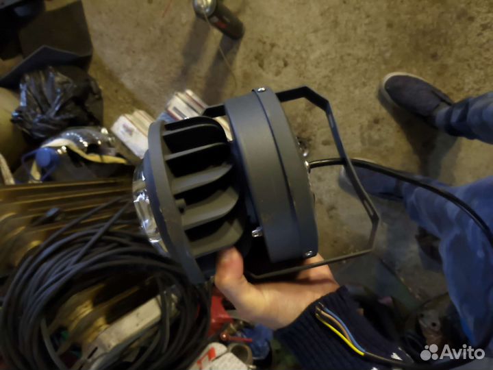 Acorn LED 40 D150 5000K with tempered glass