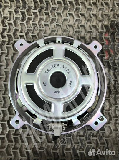 Сабвуфер Honda Accord