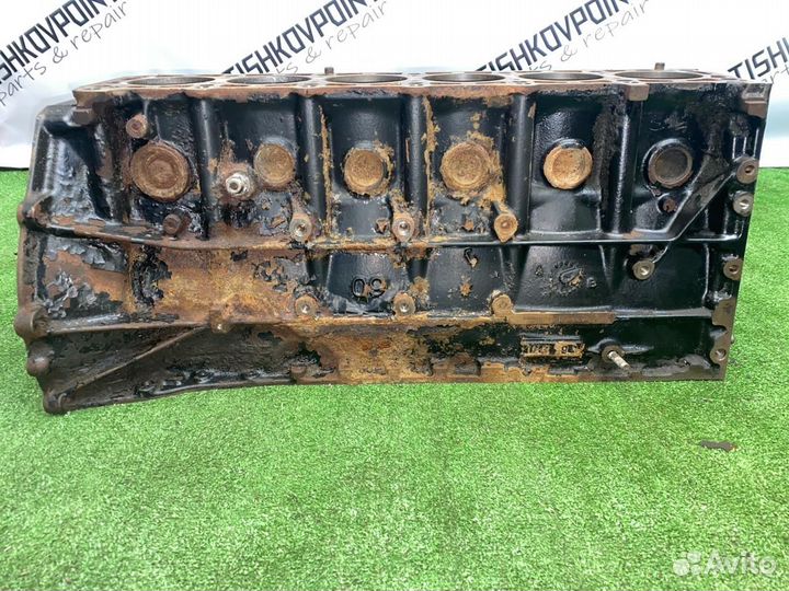 Блок цилиндров Mercedes-Benz M103