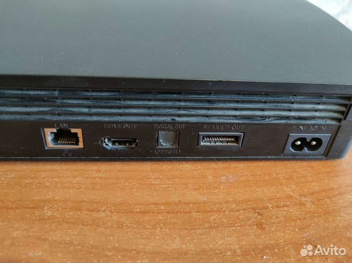 Sony PS3 Slim 320GB + Игра в подарок