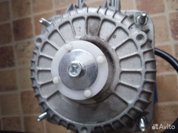 Моторчик от холодильника