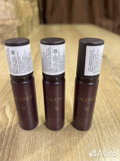 Омолаживпющая Сыворотка для лица,caudalie