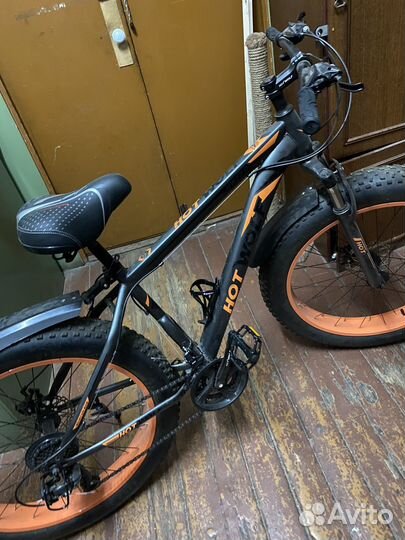 Продается велосипед HOT wolf