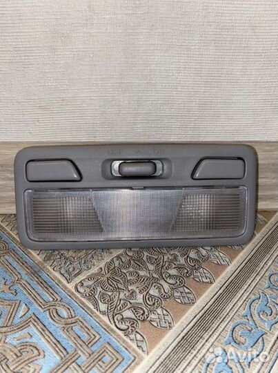 Плафон салонный передний