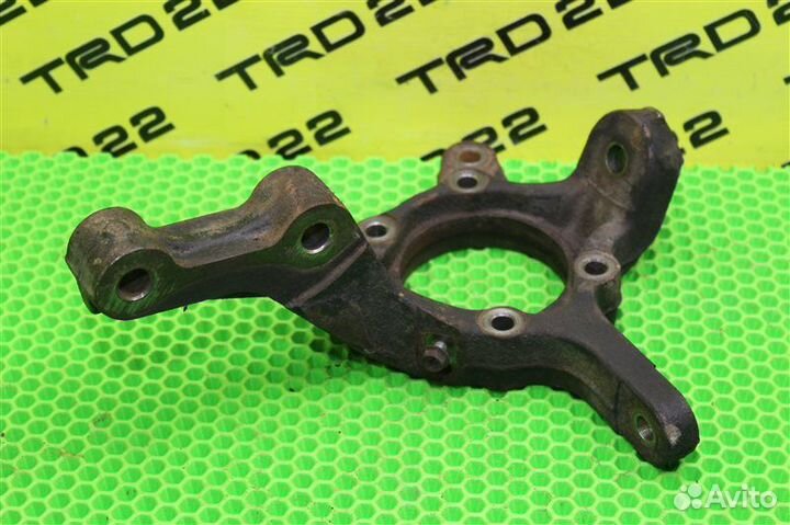 Кулак поворотный передний правый Suzuki Grand