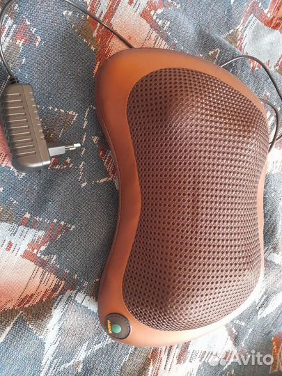 Массажная подушка для шеи