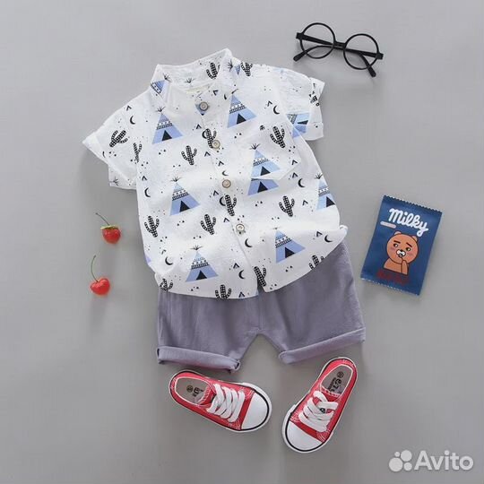 Костюмы новые для мальчиков