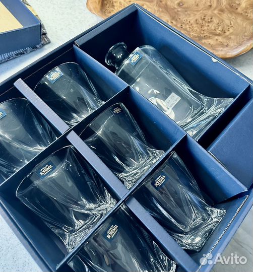 Стаканы с графином