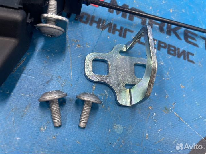 Замок багажника Mercedes-Benz C-Class WDD205