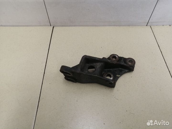 Кронштейн двигателя передний M2 (2010-1014)