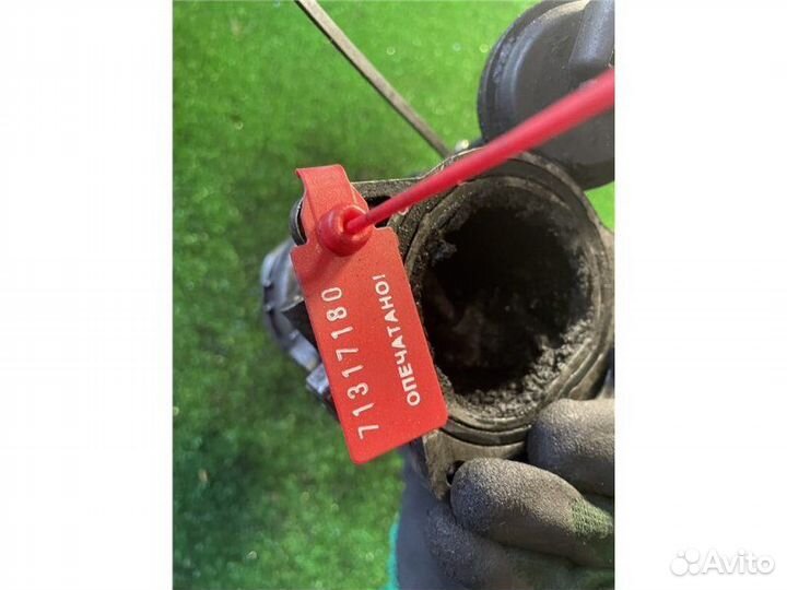 Заслонка дроссельная Volkswagen Passat 1.9 2000