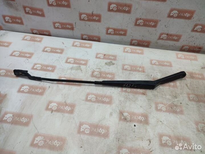 Поводок стеклоочистителя передний левый Peugeot