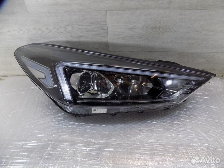 Фара правая Hyundai Tucson