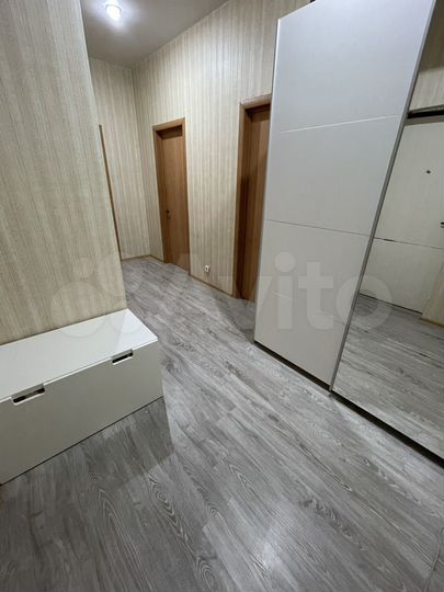 2-к. квартира, 57 м², 3/8 эт.