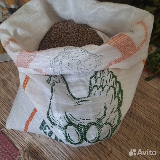 Комбикорм, зерно, пшеница, кукуруза